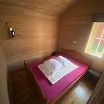 Hole Lodge