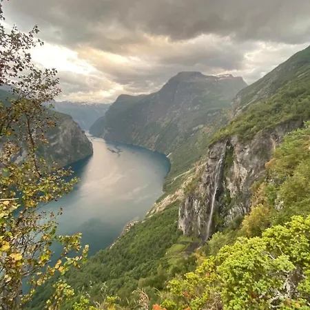 Hole Geiranger