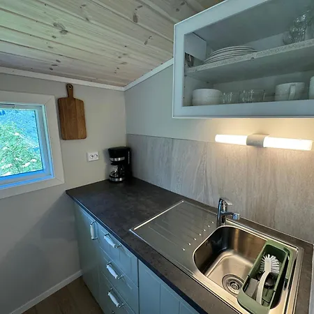 海特洞山林小屋 *