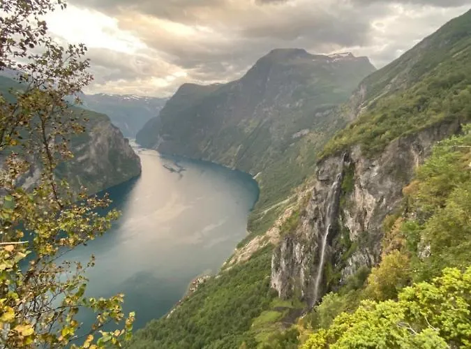 Hole Geiranger